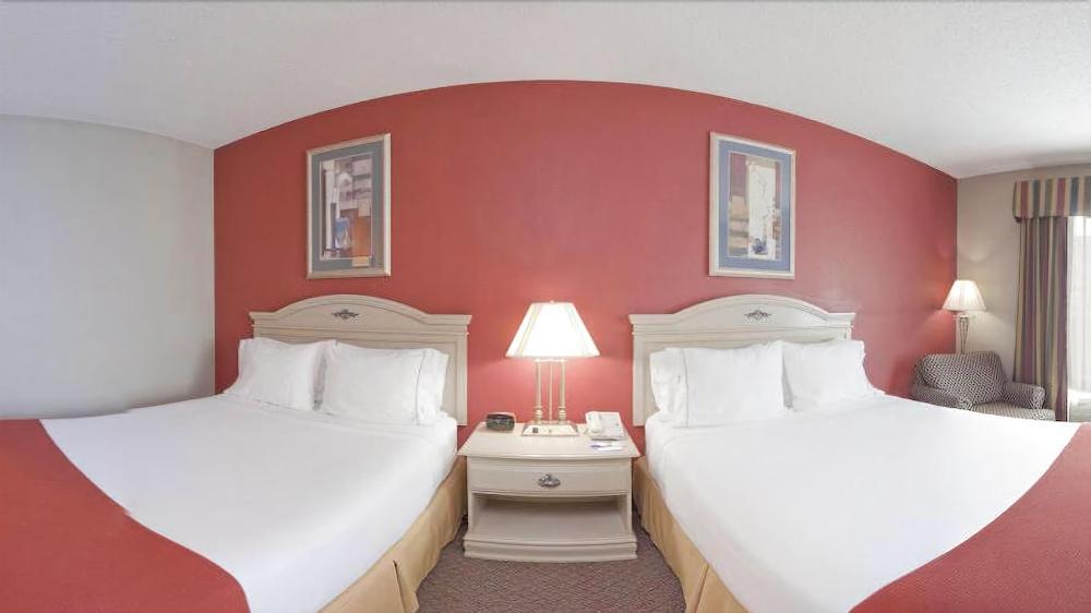 Holiday Inn Express Hotel & Suites London By Ihg Luaran gambar