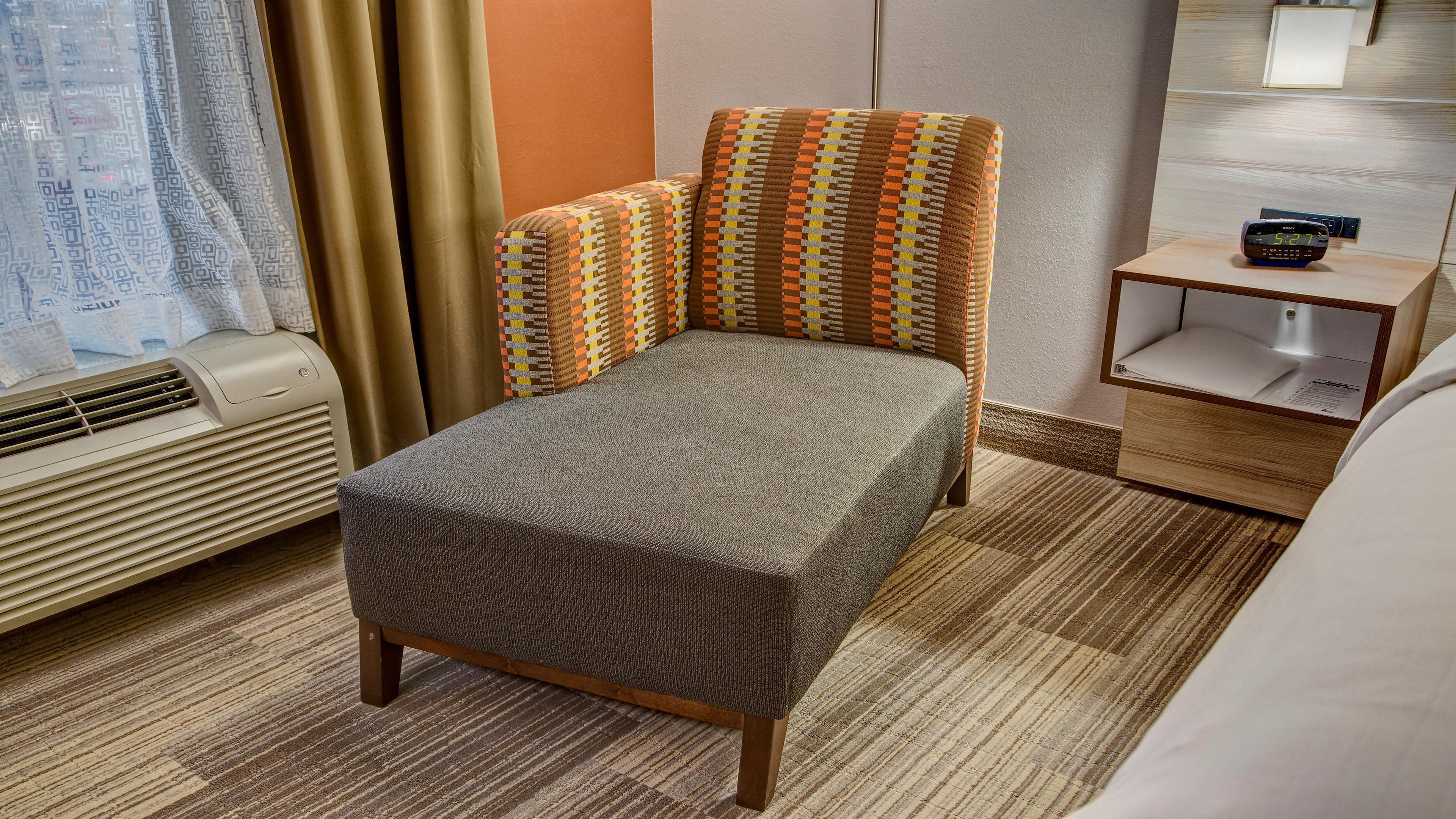 Holiday Inn Express Hotel & Suites London By Ihg Luaran gambar