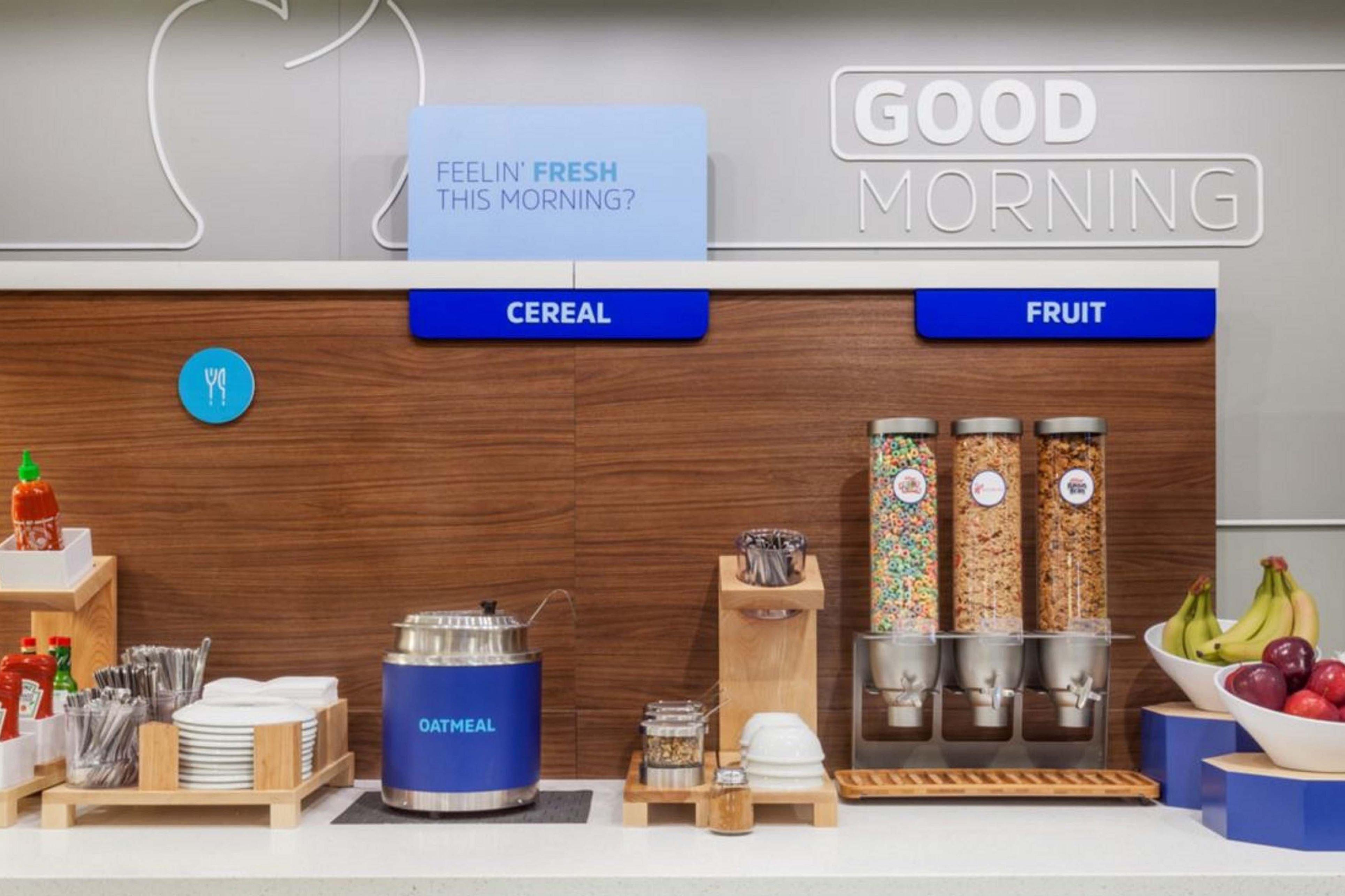 Holiday Inn Express Hotel & Suites London By Ihg Luaran gambar