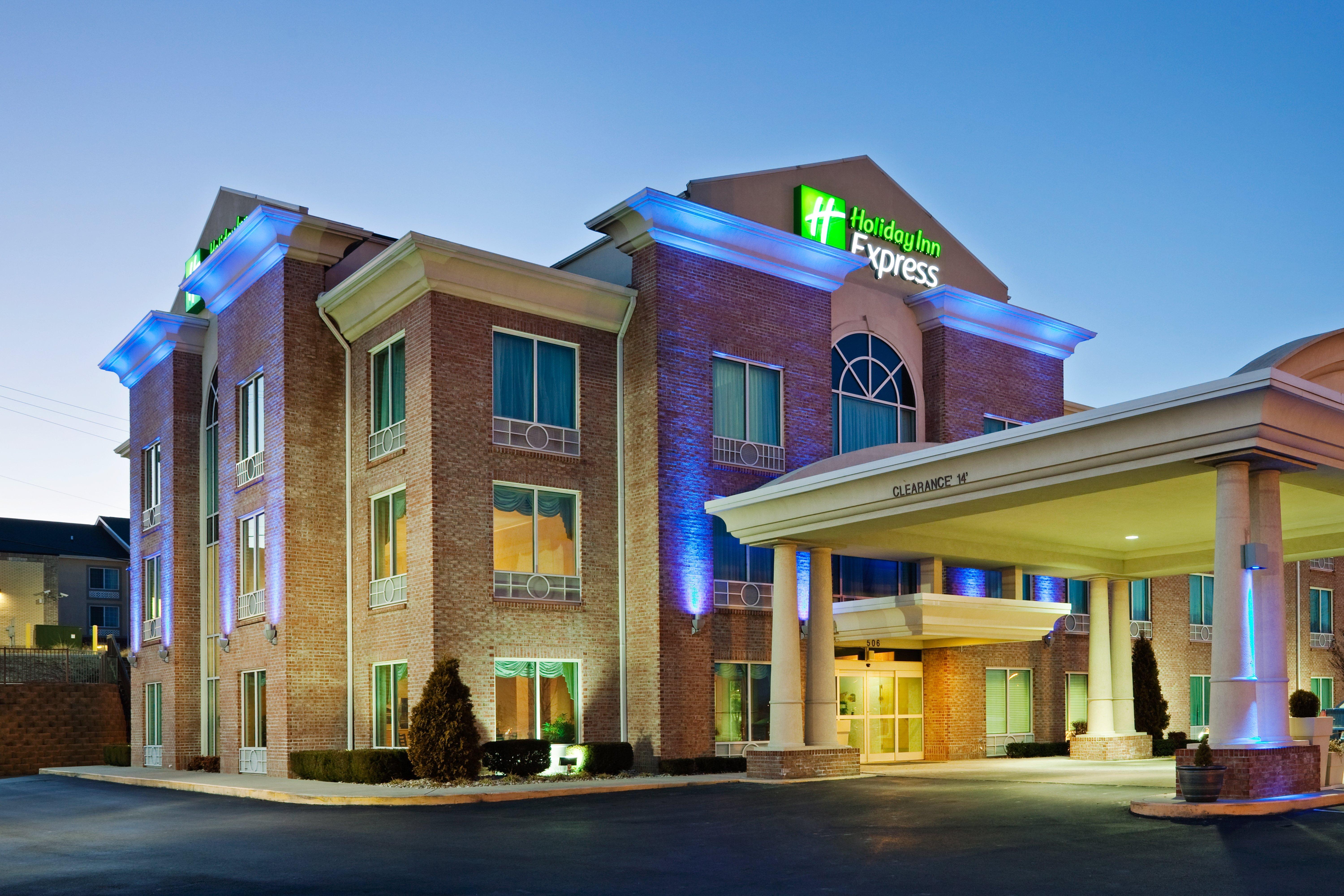 Holiday Inn Express Hotel & Suites London By Ihg Luaran gambar