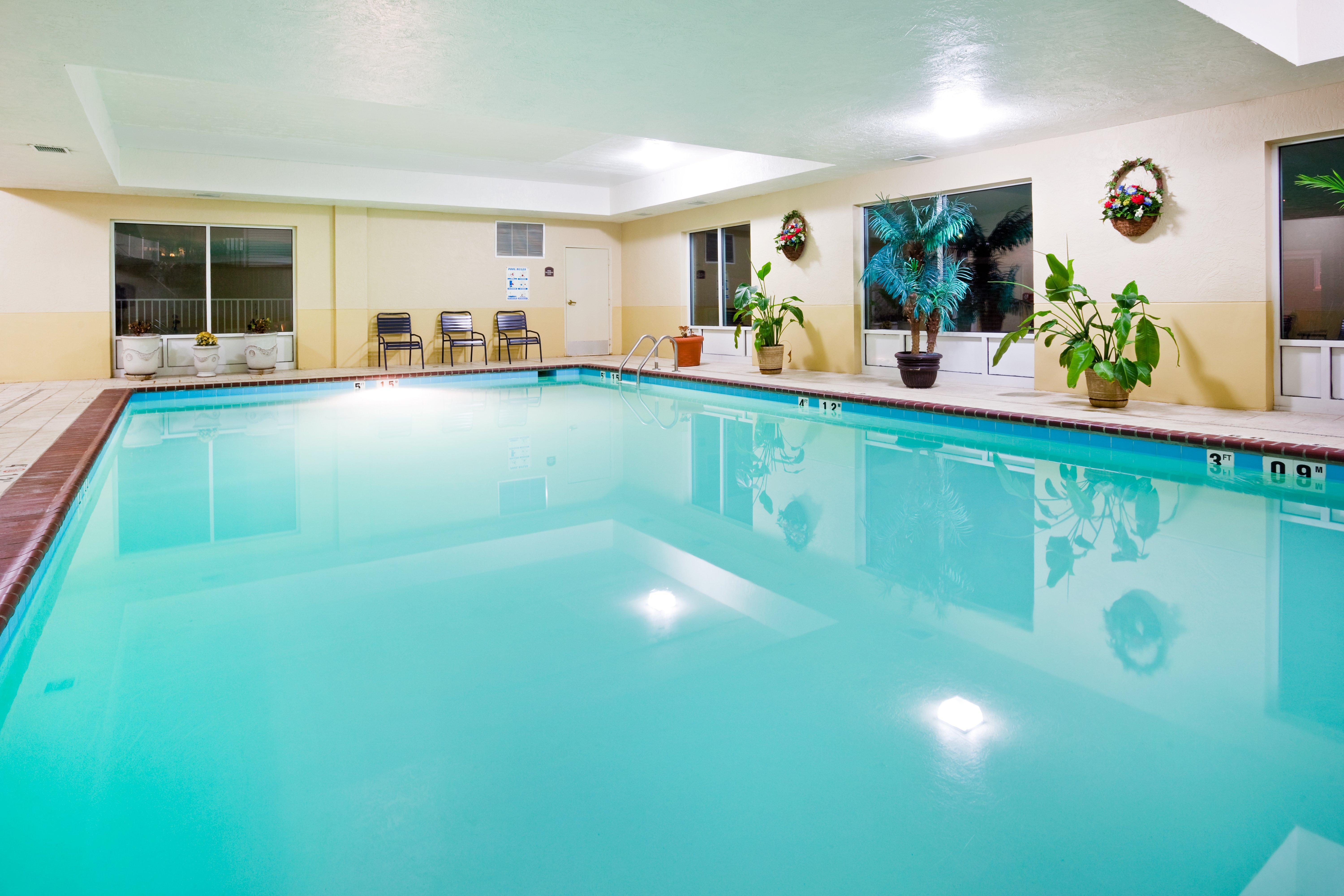 Holiday Inn Express Hotel & Suites London By Ihg Luaran gambar