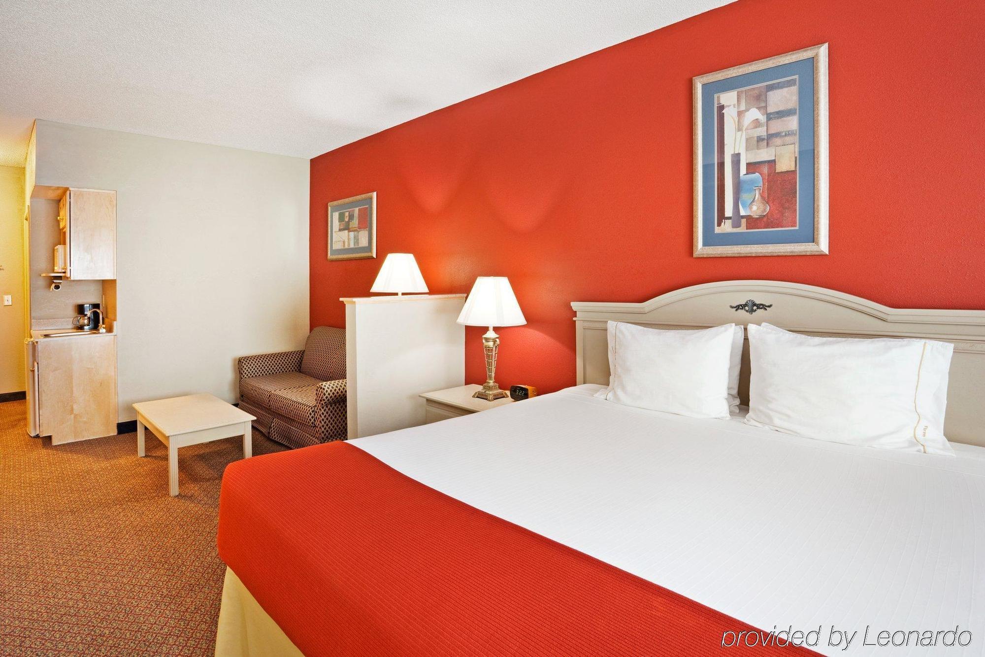 Holiday Inn Express Hotel & Suites London By Ihg Bilik gambar
