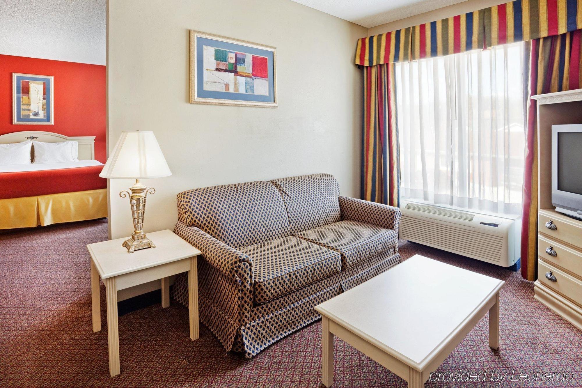 Holiday Inn Express Hotel & Suites London By Ihg Bilik gambar