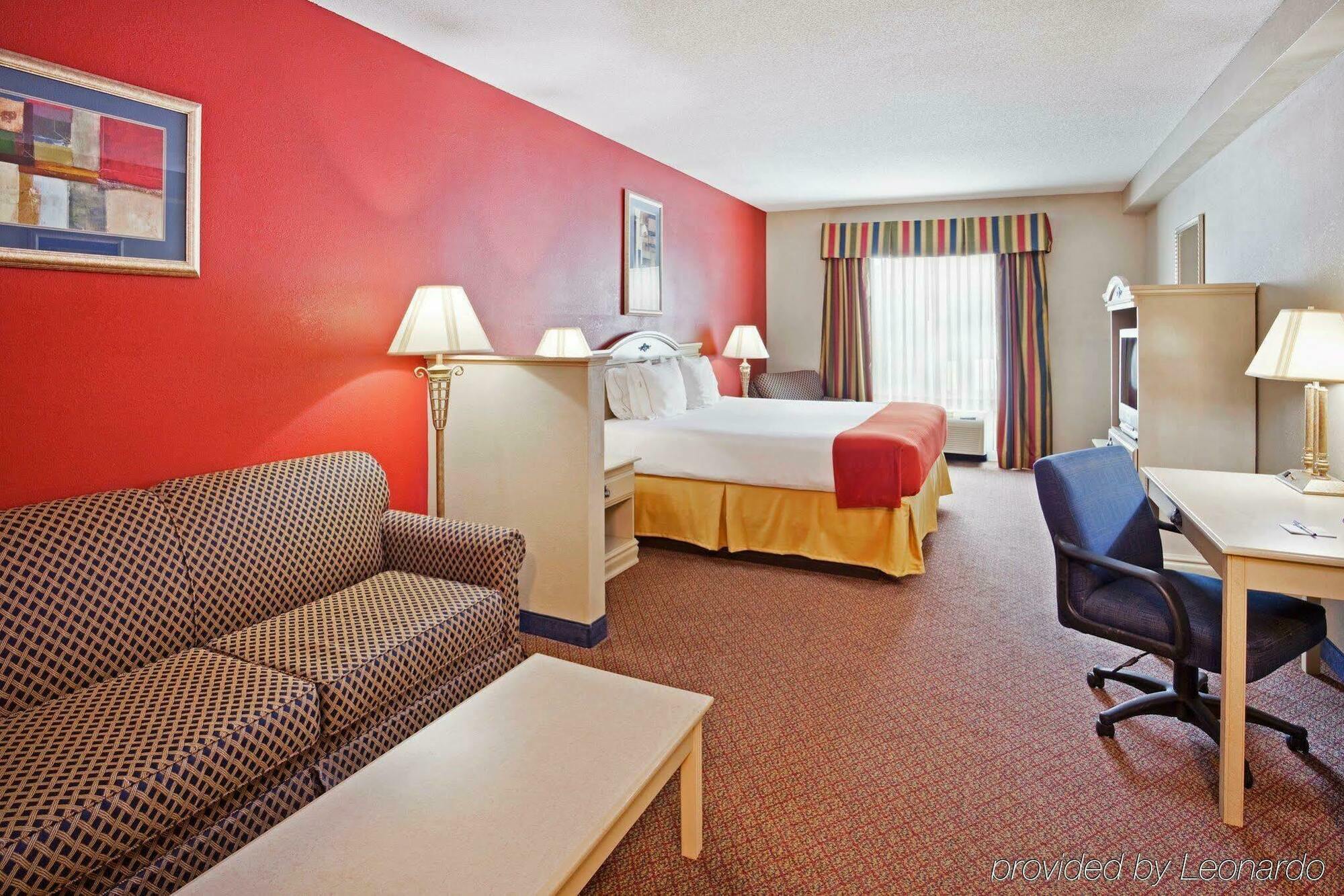 Holiday Inn Express Hotel & Suites London By Ihg Bilik gambar